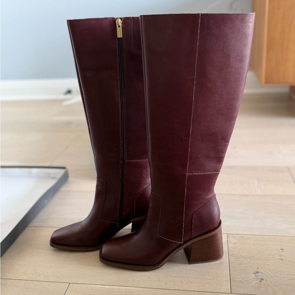 NIB Vince Camuto tall brown boots size 8.5 39.5
